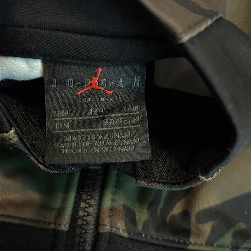 Nike Jordan | track jacket 18M pants set